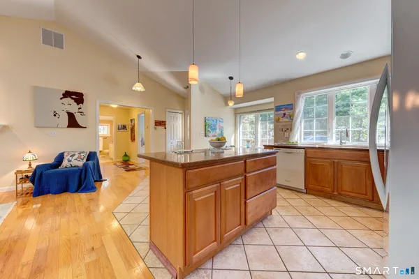 $2,750 | 46 Samuel Lane, Unit 46, Mansfield, CT 06250