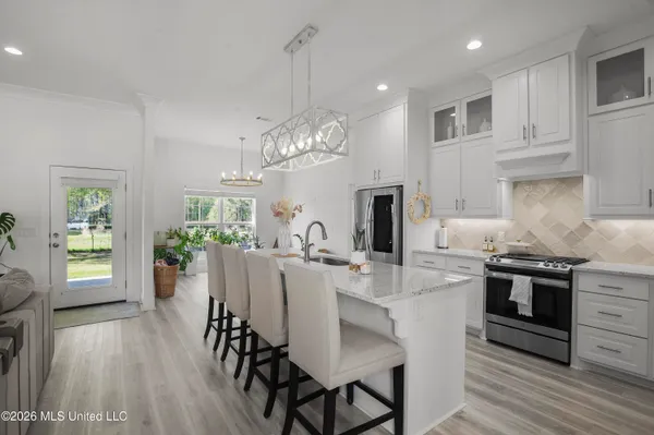 $394,900 | 175 Shore View Drive, Madison, MS 39110