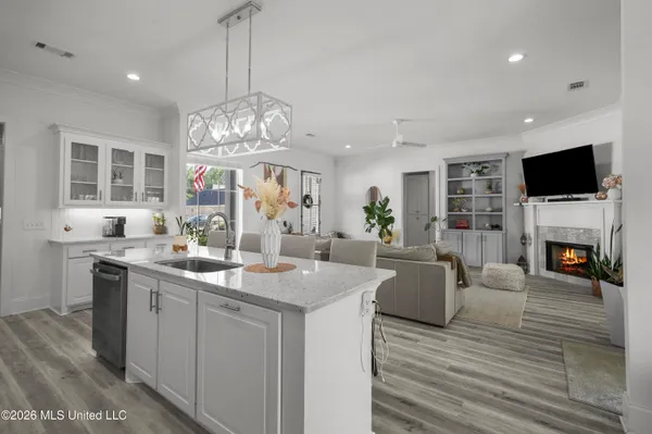 $394,900 | 175 Shore View Drive, Madison, MS 39110