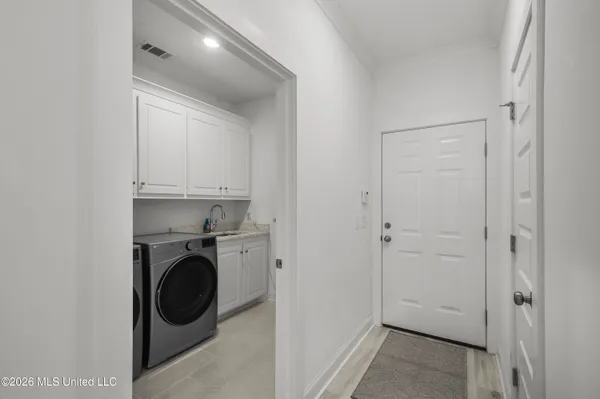 $394,900 | 175 Shore View Drive, Madison, MS 39110