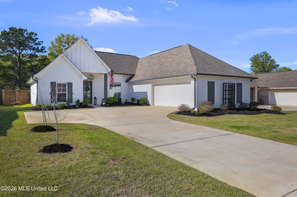 $394,900 | 175 Shore View Drive, Madison, MS 39110