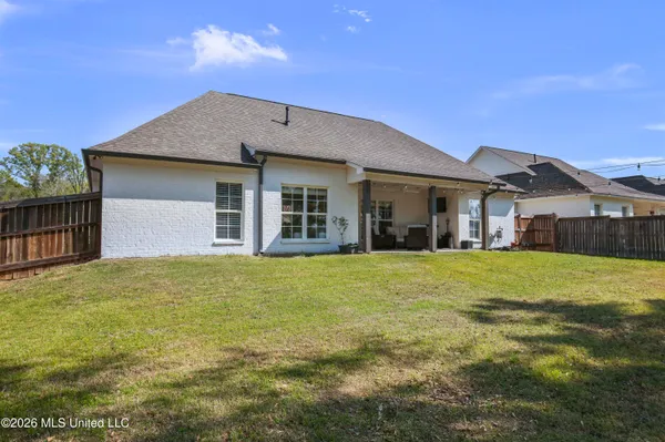 $394,900 | 175 Shore View Drive, Madison, MS 39110