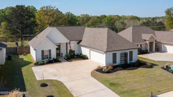 $394,900 | 175 Shore View Drive, Madison, MS 39110