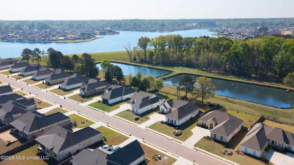 $394,900 | 175 Shore View Drive, Madison, MS 39110