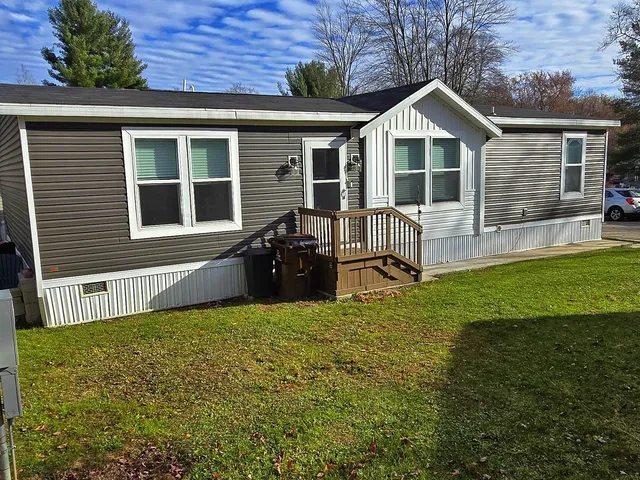 $120,000 | 4419 Mosswood Drive Northeast, Rockford, MI 49341