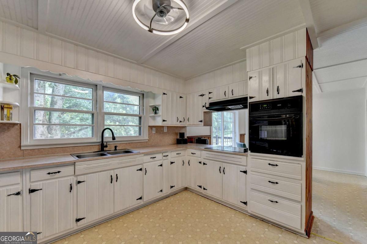 9101 Union Hill Road Canton, GA 30115 - Photo 12 of 35