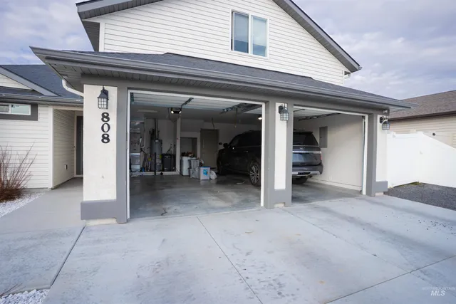 $430,000 | 808 East Ave J, Jerome, ID 83338