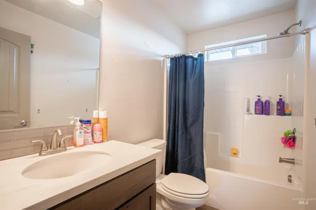 $430,000 | 808 East Ave J, Jerome, ID 83338