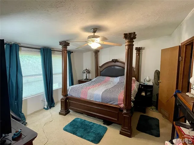 $189,900 | 20906 County Road 210, Hermitage, MO 65668