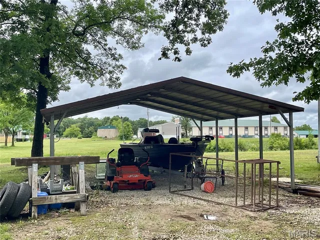 $189,900 | 20906 County Road 210, Hermitage, MO 65668