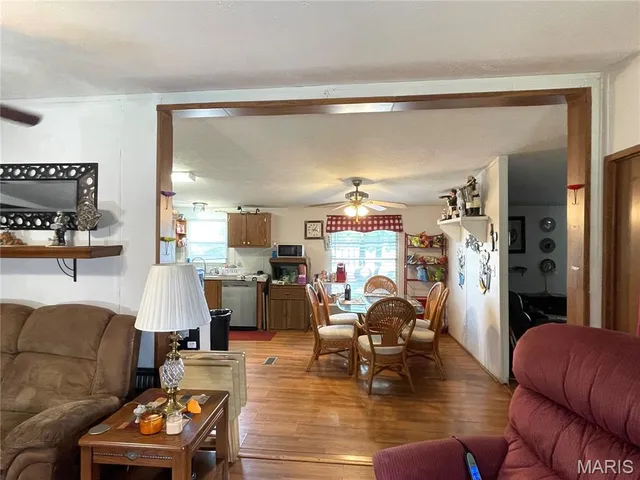 $189,900 | 20906 County Road 210, Hermitage, MO 65668