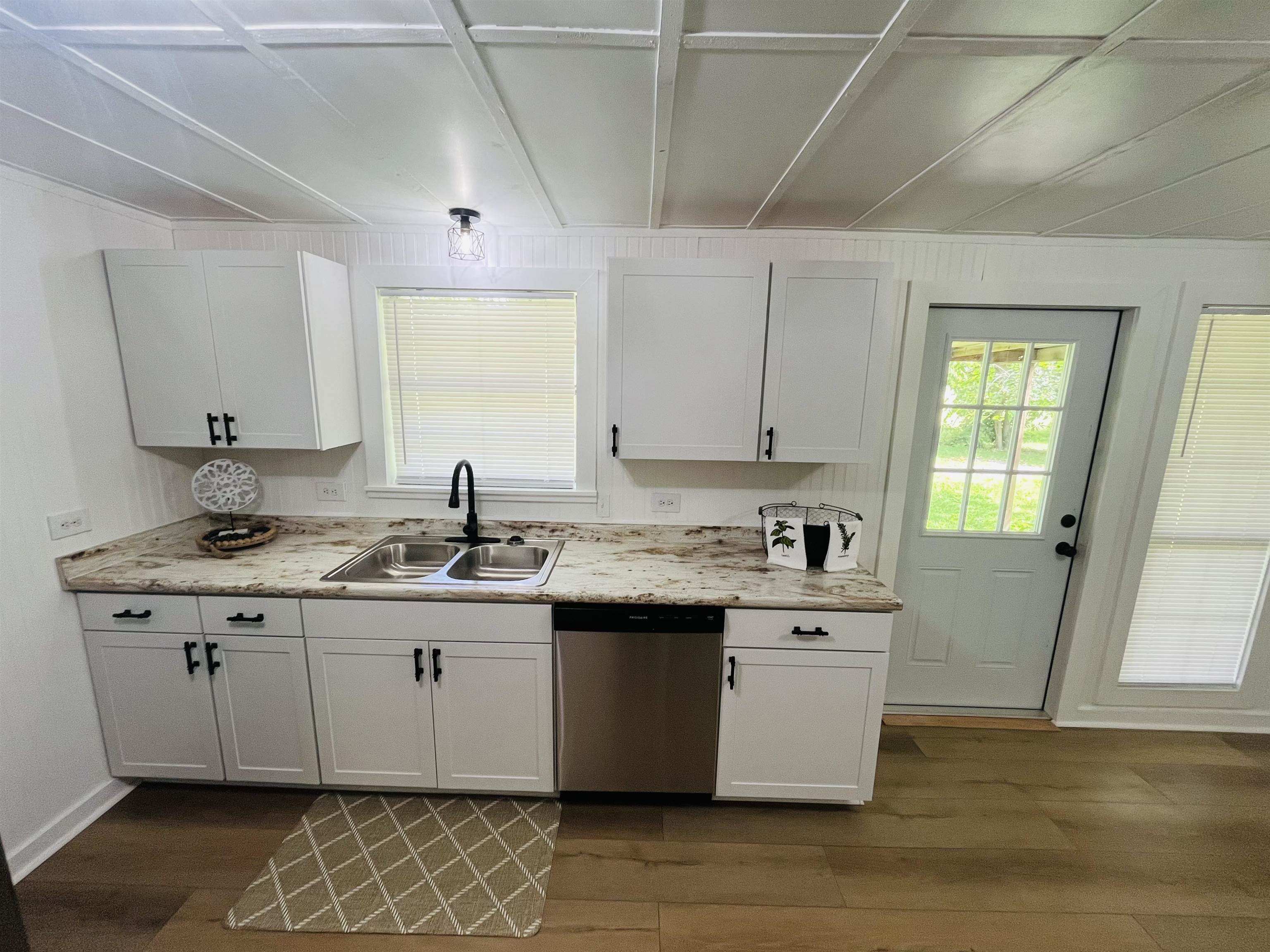 16799 Hinote Glass Road Loxley, AL 36551 - Photo 6 of 26 Kitchen