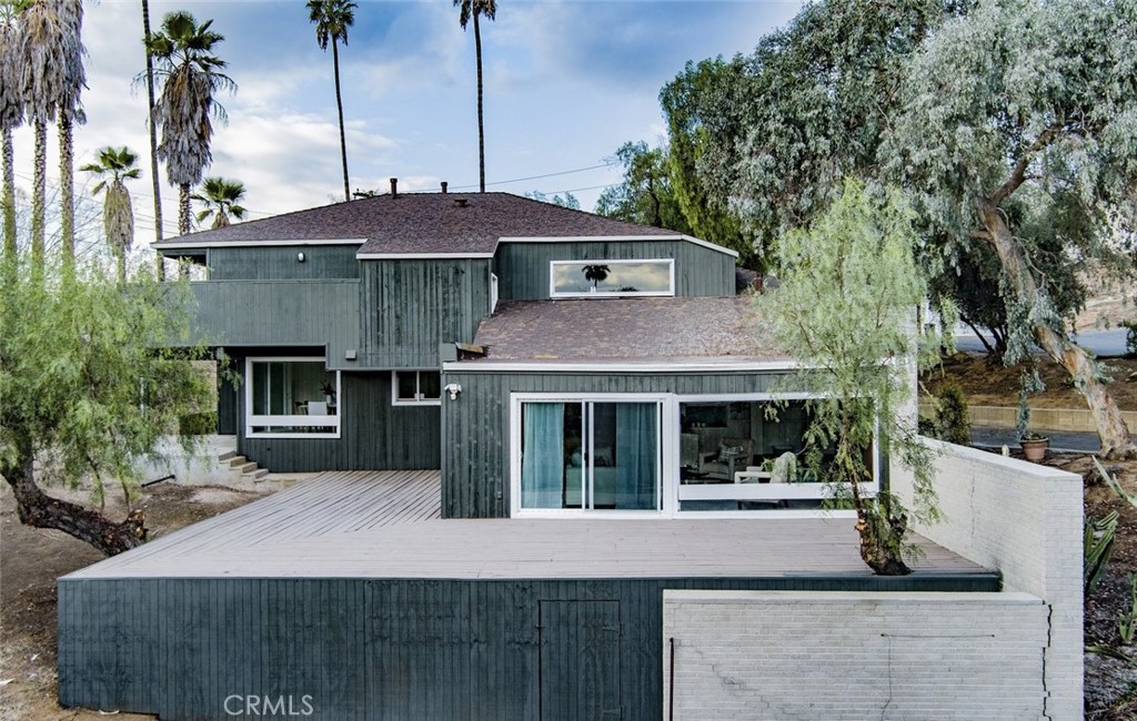 2390 Prenda Avenue Riverside, CA 92504 - Photo 19 of 21 a front view of a house with garden