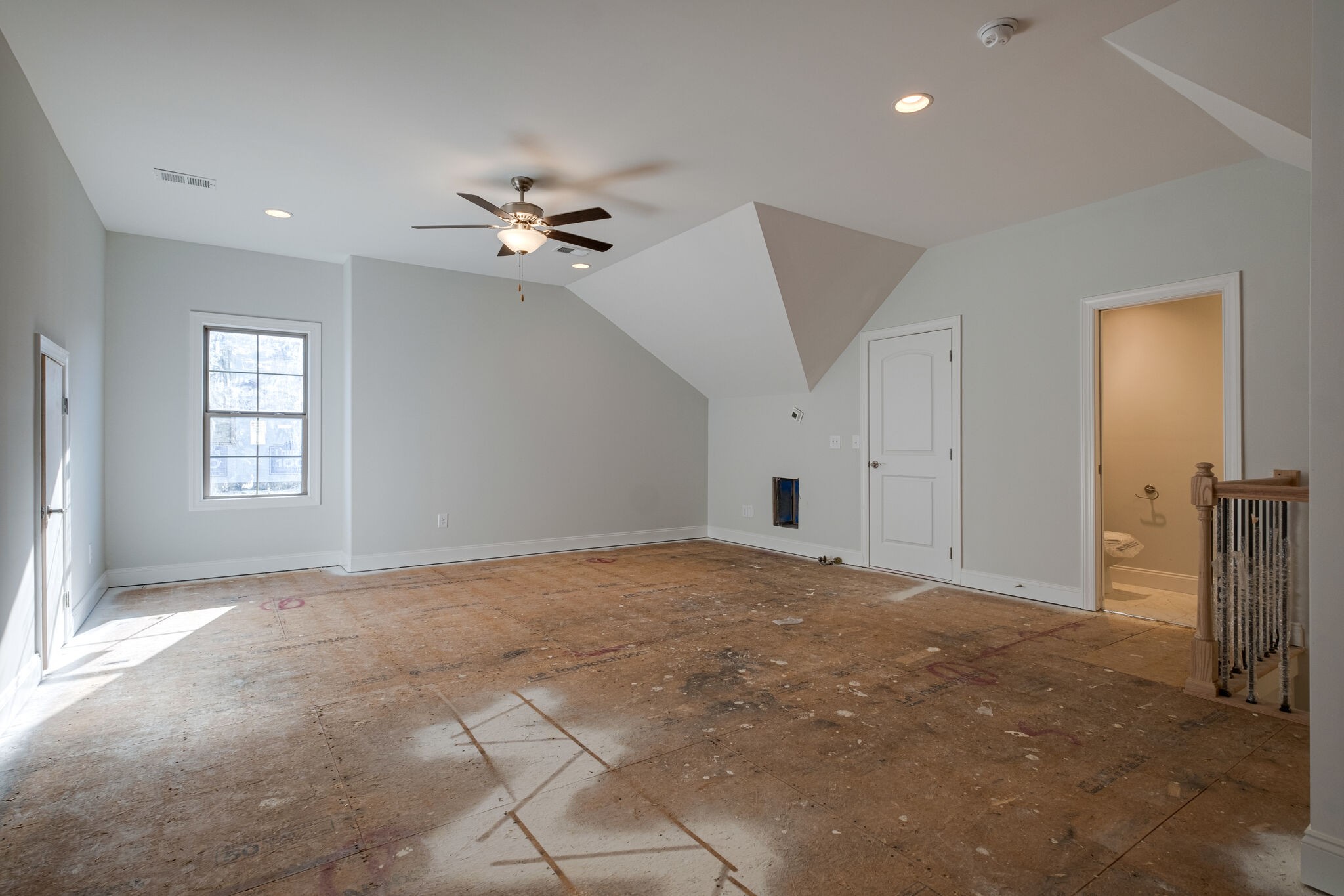 7 The Greens Springfield, TN 37172 - Photo 21 of 29 a view of empty room with ceiling fan