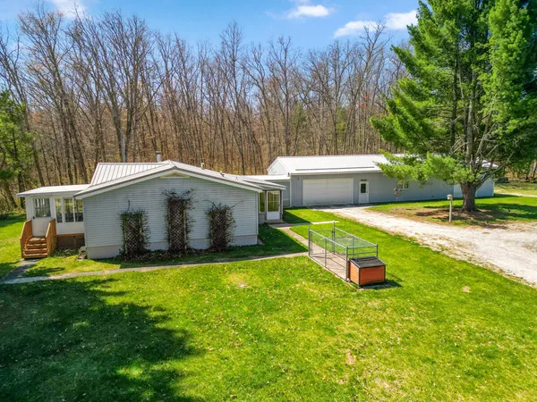 $399,000 | 7291 South 184th Avenue, Holton, MI 49425