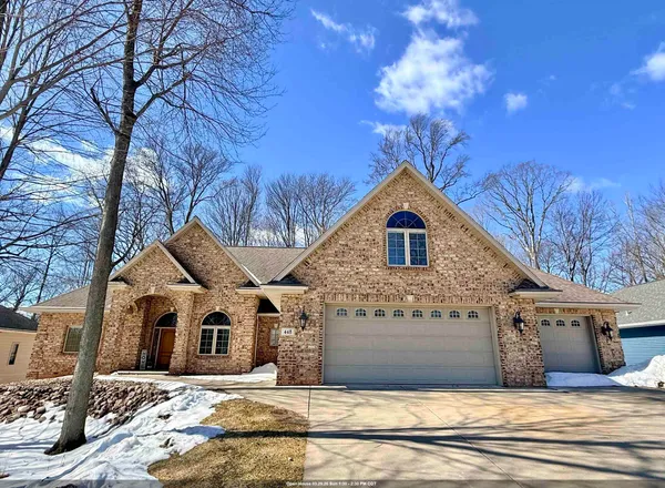 $750,000 | 448 Harvest Road, Green Bay, WI 54302