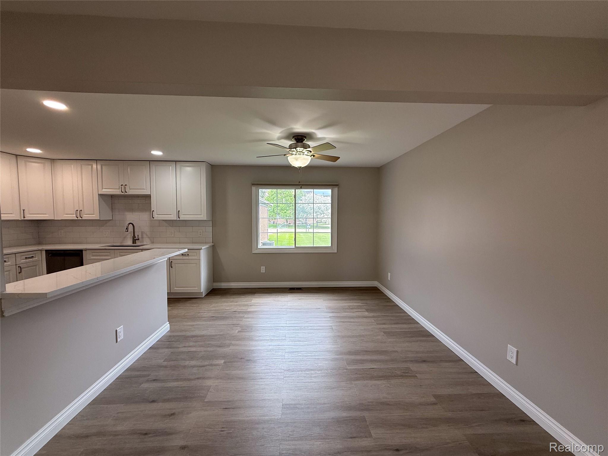 45480 Inverness Circle Macomb, MI 48044 - Photo 9 of 37 45480 Inverness_09.jpg