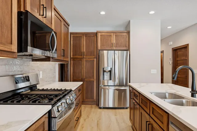 $429,900 | 619 7th Avenue Northeast, Isanti, MN 55040