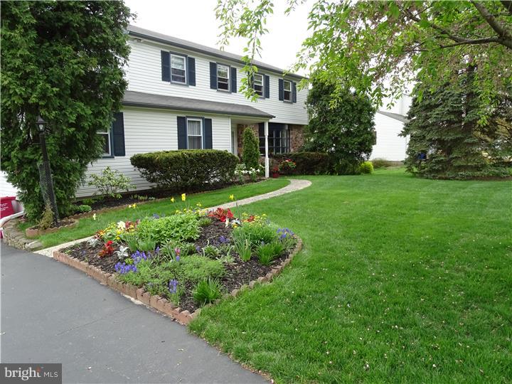 2920 Pheasant Run Road Audubon, PA 19403 - Photo 5 of 24 Exterior Front