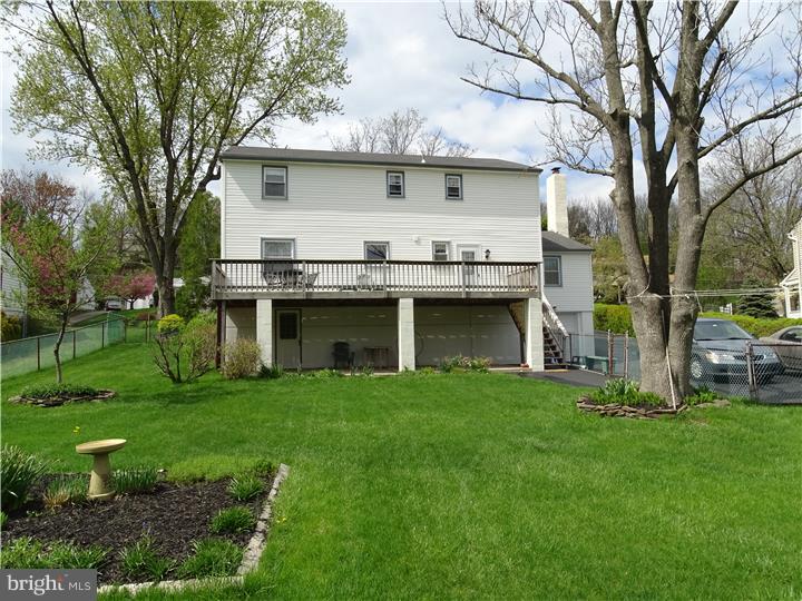 2920 Pheasant Run Road Audubon, PA 19403 - Photo 6 of 24 Exterior Back