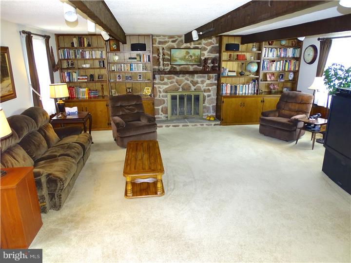 2920 Pheasant Run Road Audubon, PA 19403 - Photo 10 of 24 Family Room