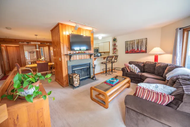 $469,000 | 15 Haymaker Lane, Unit 6D, Wilmington, VT 05363