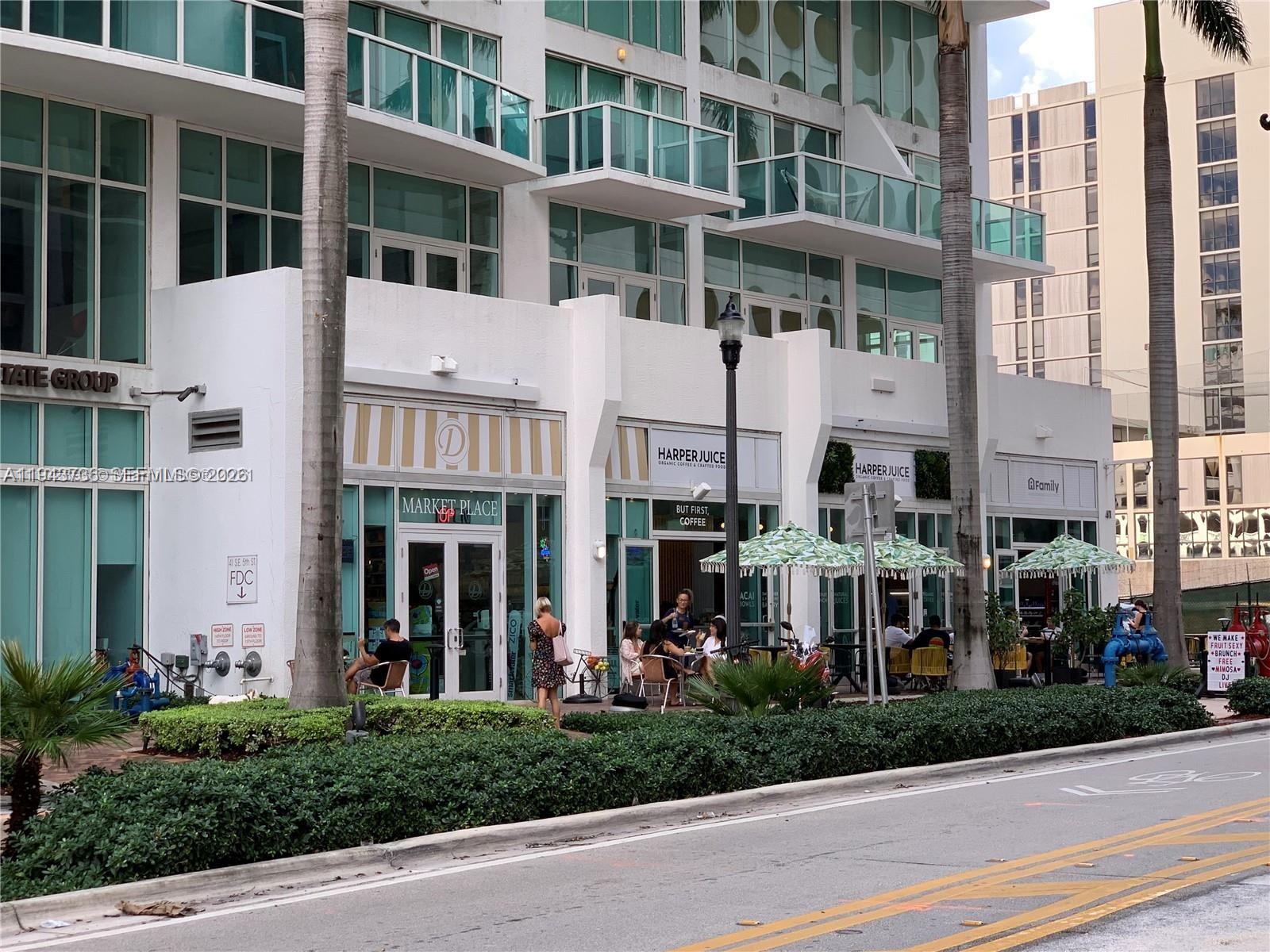 41 Southeast 5th Street, Unit 2010 Miami, FL 33131 - Photo 47 of 58 a view of a building with a street