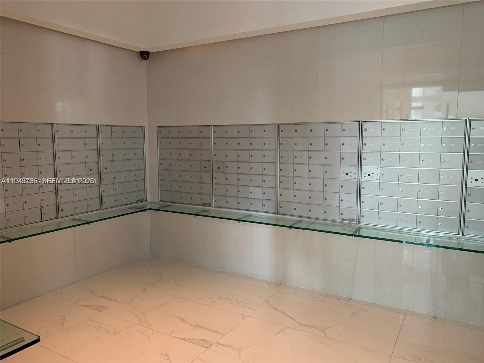 41 Southeast 5th Street, Unit 2010 Miami, FL 33131 - Photo 51 of 58