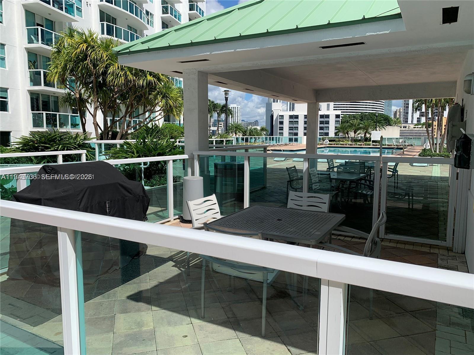 41 Southeast 5th Street, Unit 2010 Miami, FL 33131 - Photo 53 of 58