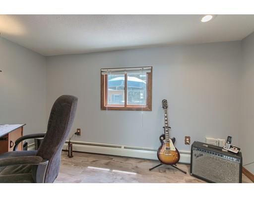 172 Frost Road Tyngsborough, MA 01879 - Photo 12 of 32 Gallery Image 12