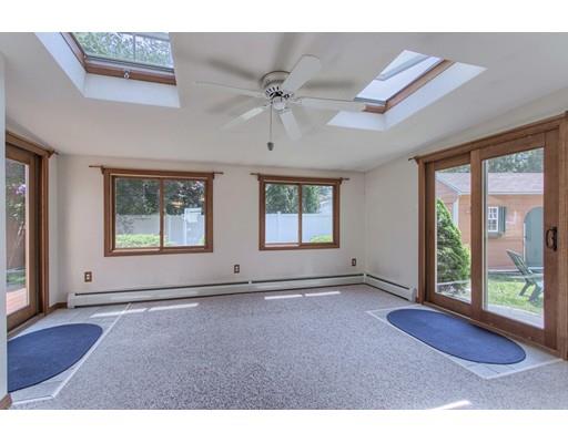 172 Frost Road Tyngsborough, MA 01879 - Photo 21 of 32 Gallery Image 21