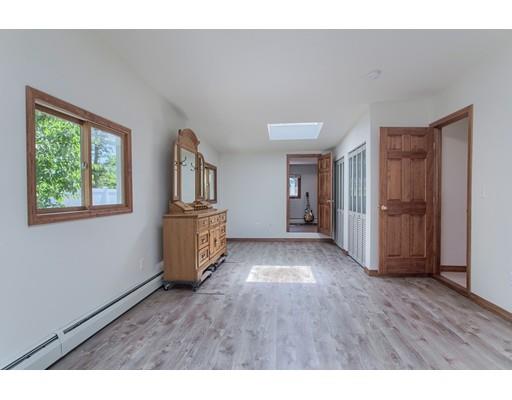 172 Frost Road Tyngsborough, MA 01879 - Photo 10 of 32 Gallery Image 10