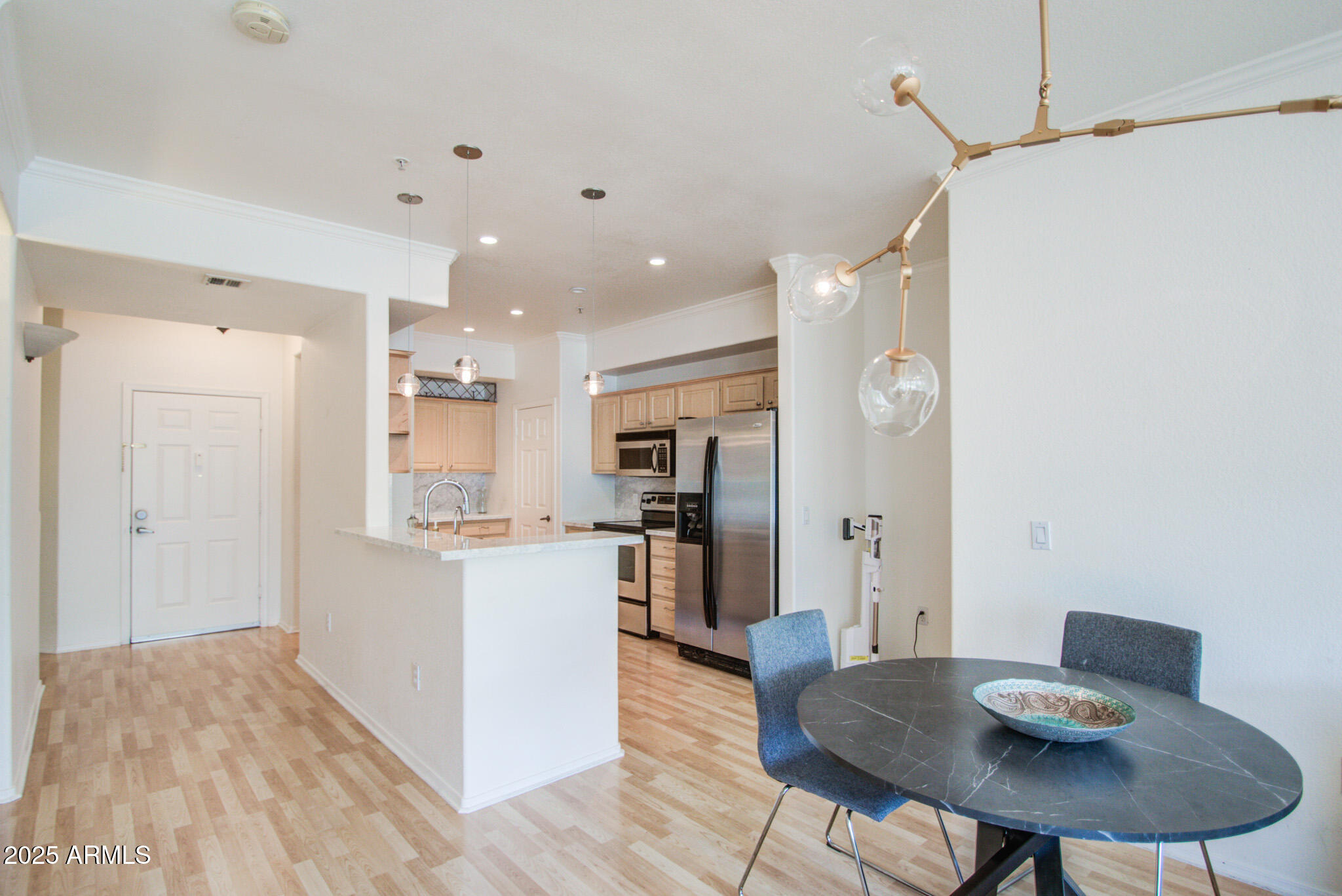 435 West Rio Salado Parkway, Unit 208 Tempe, AZ 85281 - Photo 11 of 38 KITCHEN 2