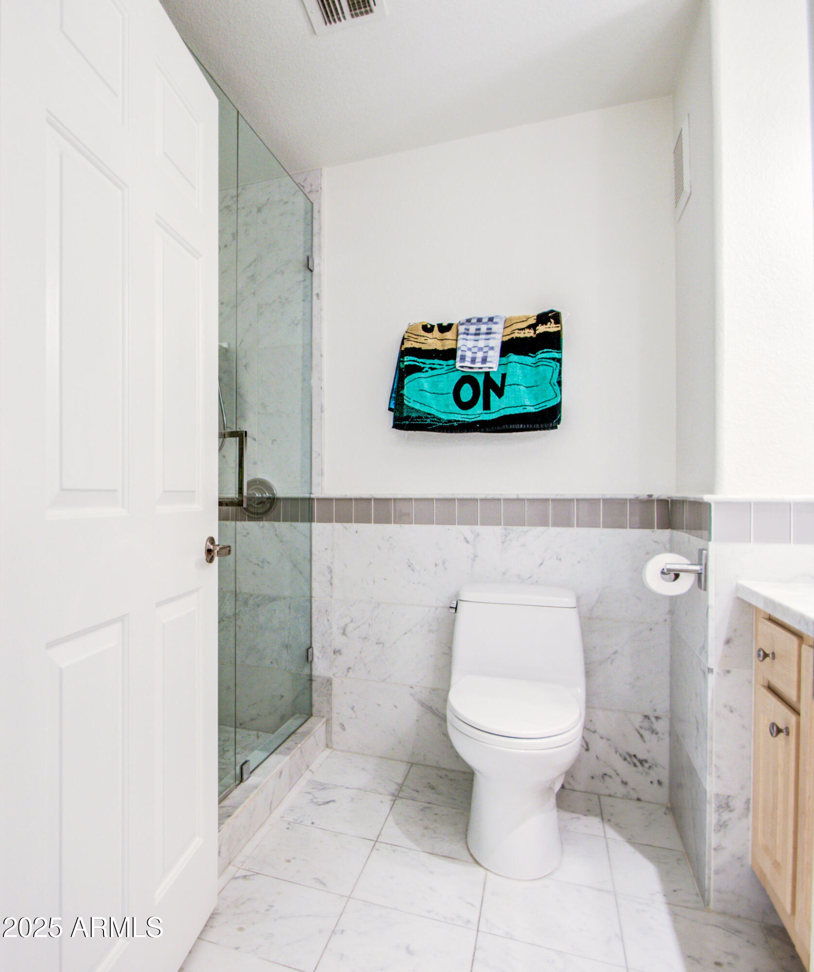 435 West Rio Salado Parkway, Unit 208 Tempe, AZ 85281 - Photo 24 of 38 BATH 2 PIC 1