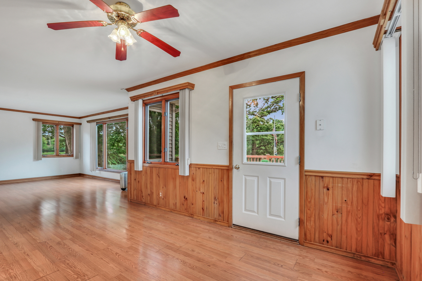 33448 North Mill Road Grayslake, IL 60030 - Photo 14 of 47 Gallery Image 14