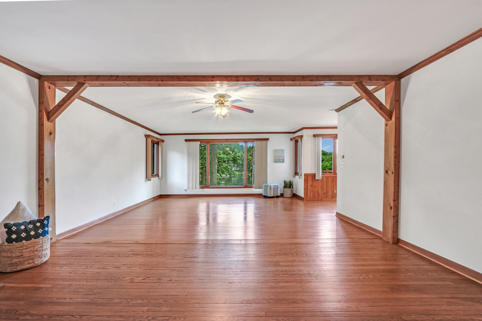 33448 North Mill Road Grayslake, IL 60030 - Photo 5 of 47 Gallery Image 5