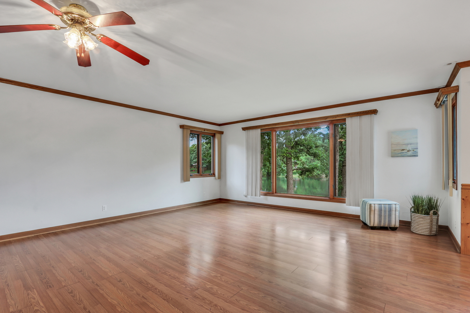 33448 North Mill Road Grayslake, IL 60030 - Photo 6 of 47 Gallery Image 6