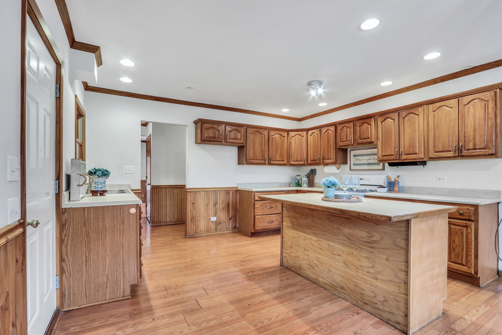 33448 North Mill Road Grayslake, IL 60030 - Photo 9 of 47 Gallery Image 9