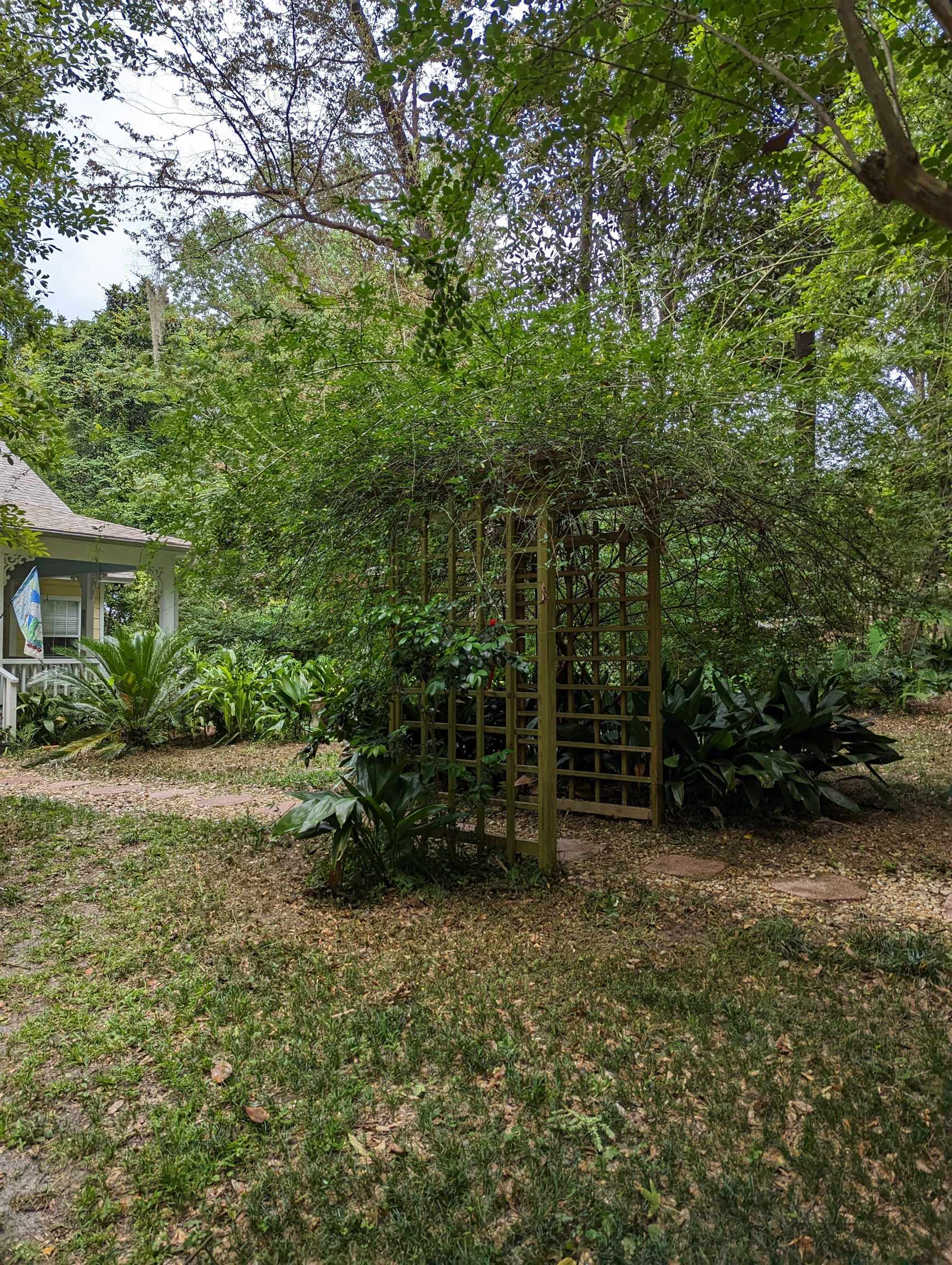 1128 Coe Landing Road Tallahassee, FL 32310 - Photo 1 of 38 Gallery Image 1
