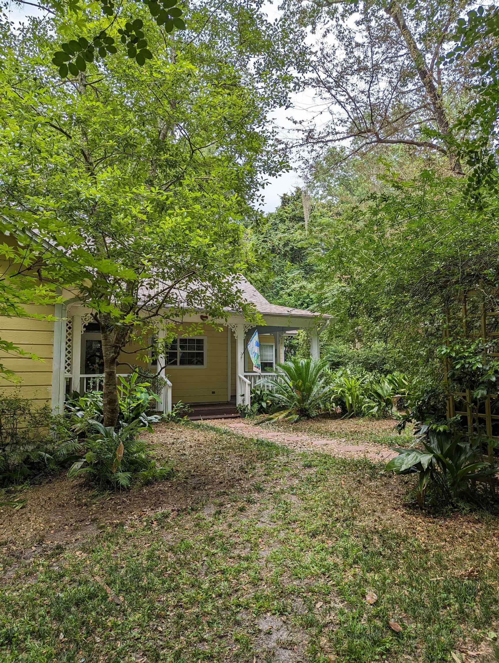 1128 Coe Landing Road Tallahassee, FL 32310 - Photo 2 of 38 Gallery Image 2