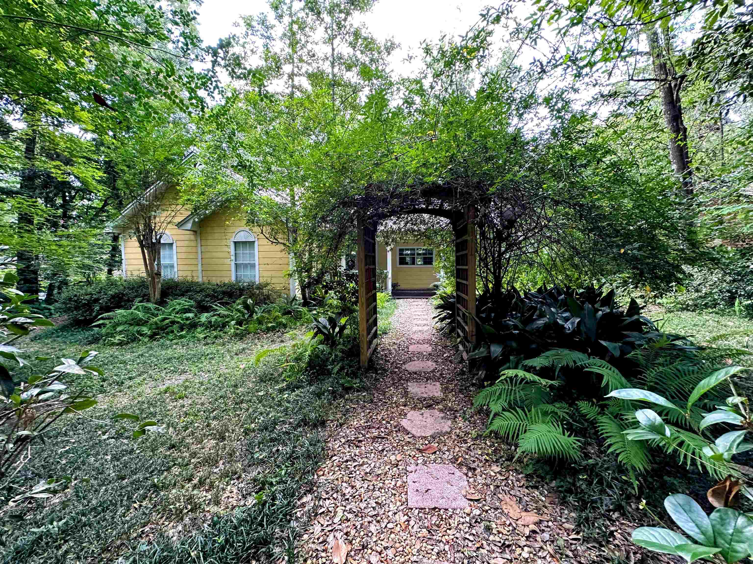 1128 Coe Landing Road Tallahassee, FL 32310 - Photo 32 of 38 Gallery Image 32