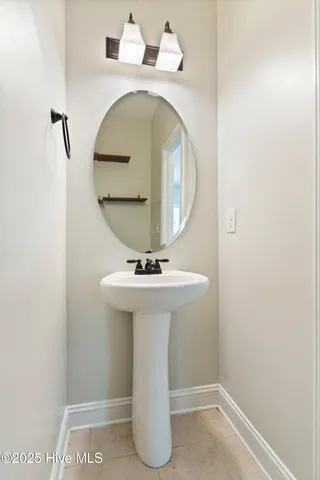 $430,000 | 402 Canvasback Lane, Sneads Ferry, NC 28460