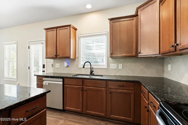 $430,000 | 402 Canvasback Lane, Sneads Ferry, NC 28460