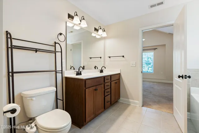 $430,000 | 402 Canvasback Lane, Sneads Ferry, NC 28460