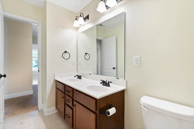 $430,000 | 402 Canvasback Lane, Sneads Ferry, NC 28460