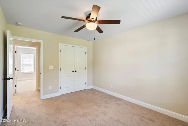 $430,000 | 402 Canvasback Lane, Sneads Ferry, NC 28460