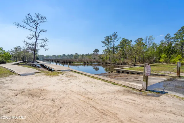 $430,000 | 402 Canvasback Lane, Sneads Ferry, NC 28460