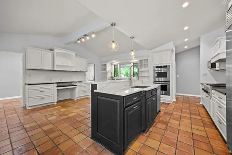 $1,499,000 | 1161 Winwood Drive, Lake Forest, IL 60045