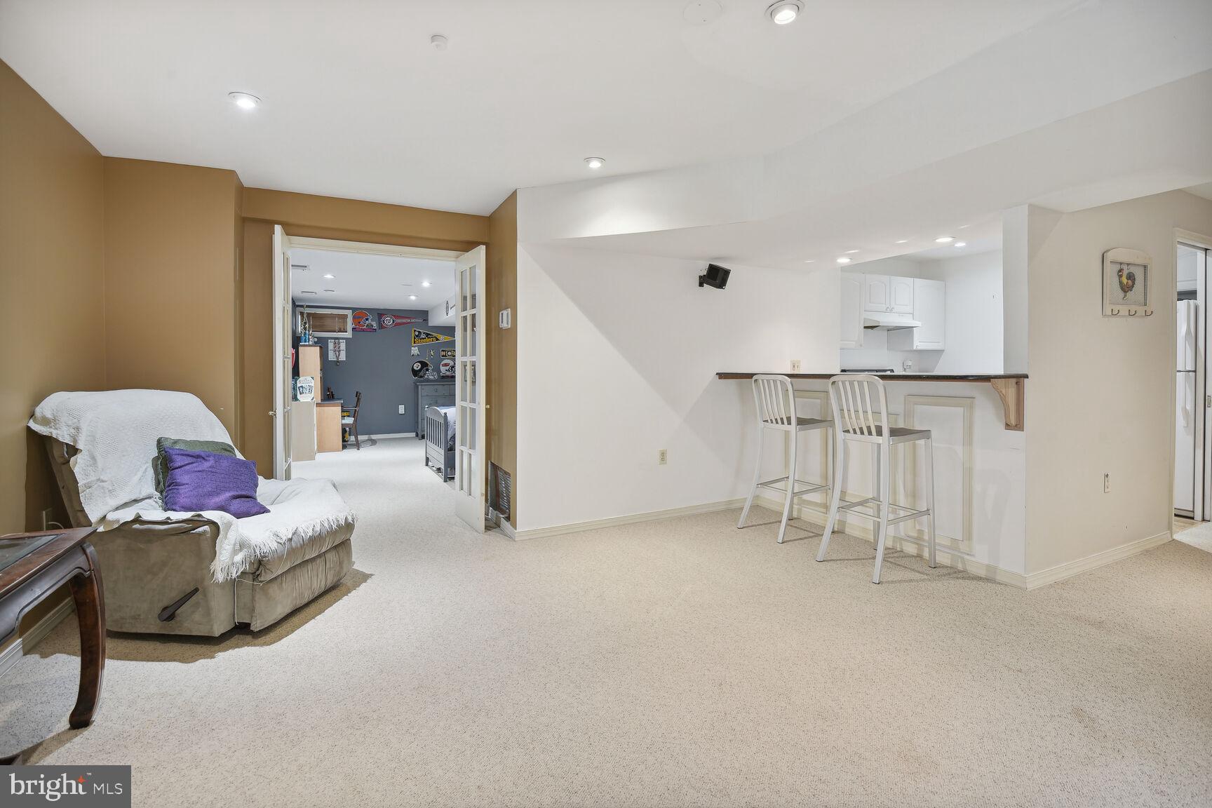 18461 Crownsgate Circle Germantown, MD 20874 - Photo 32 of 43 Leads to Office/Bedroom