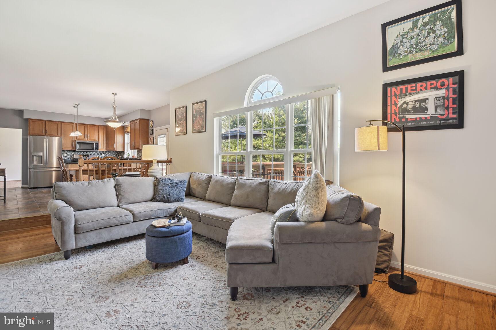 18461 Crownsgate Circle Germantown, MD 20874 - Photo 4 of 43